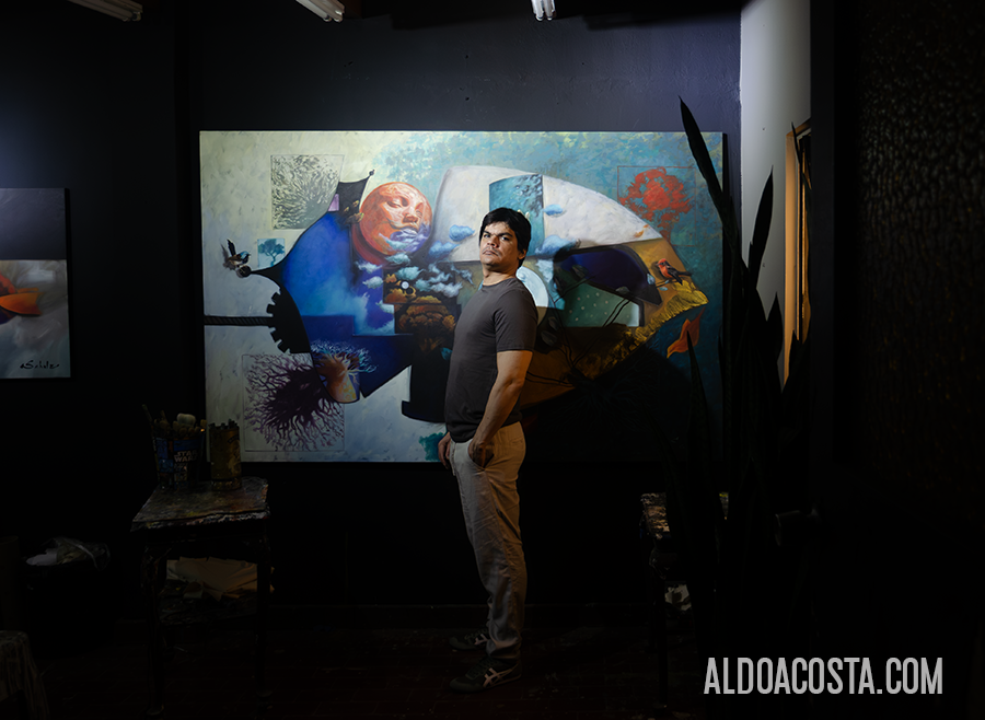 Aldo Acosta Scholz, contemporary artist in his studio